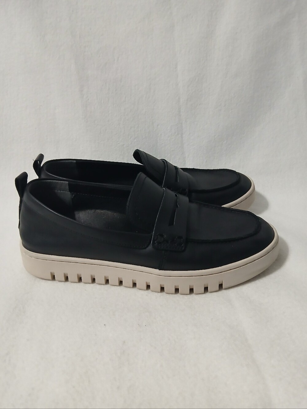 Vionic Black Loafers with Cream Platform Sole Size 7.5.